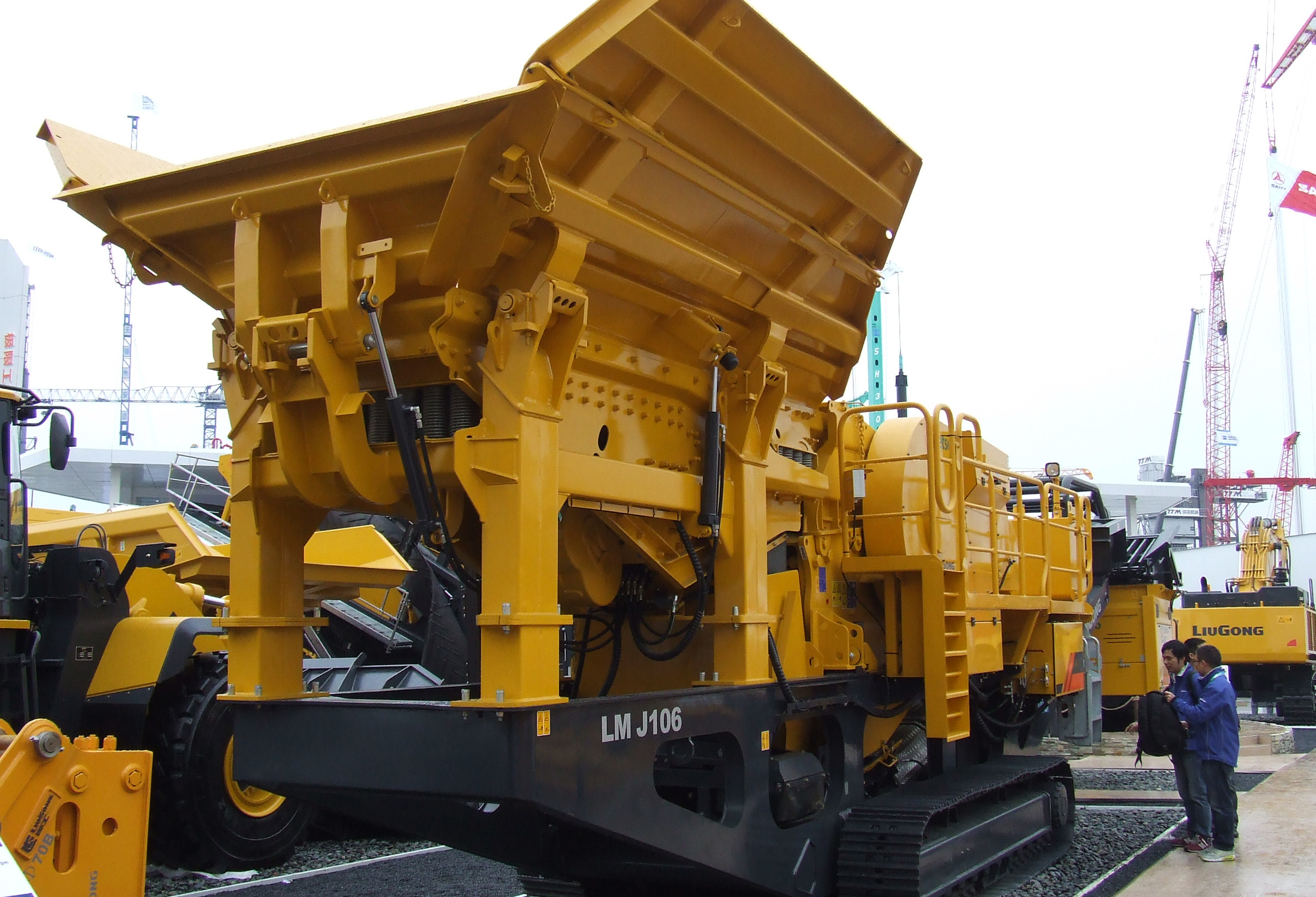 LiuGong and Metso joint venture mobile crusher