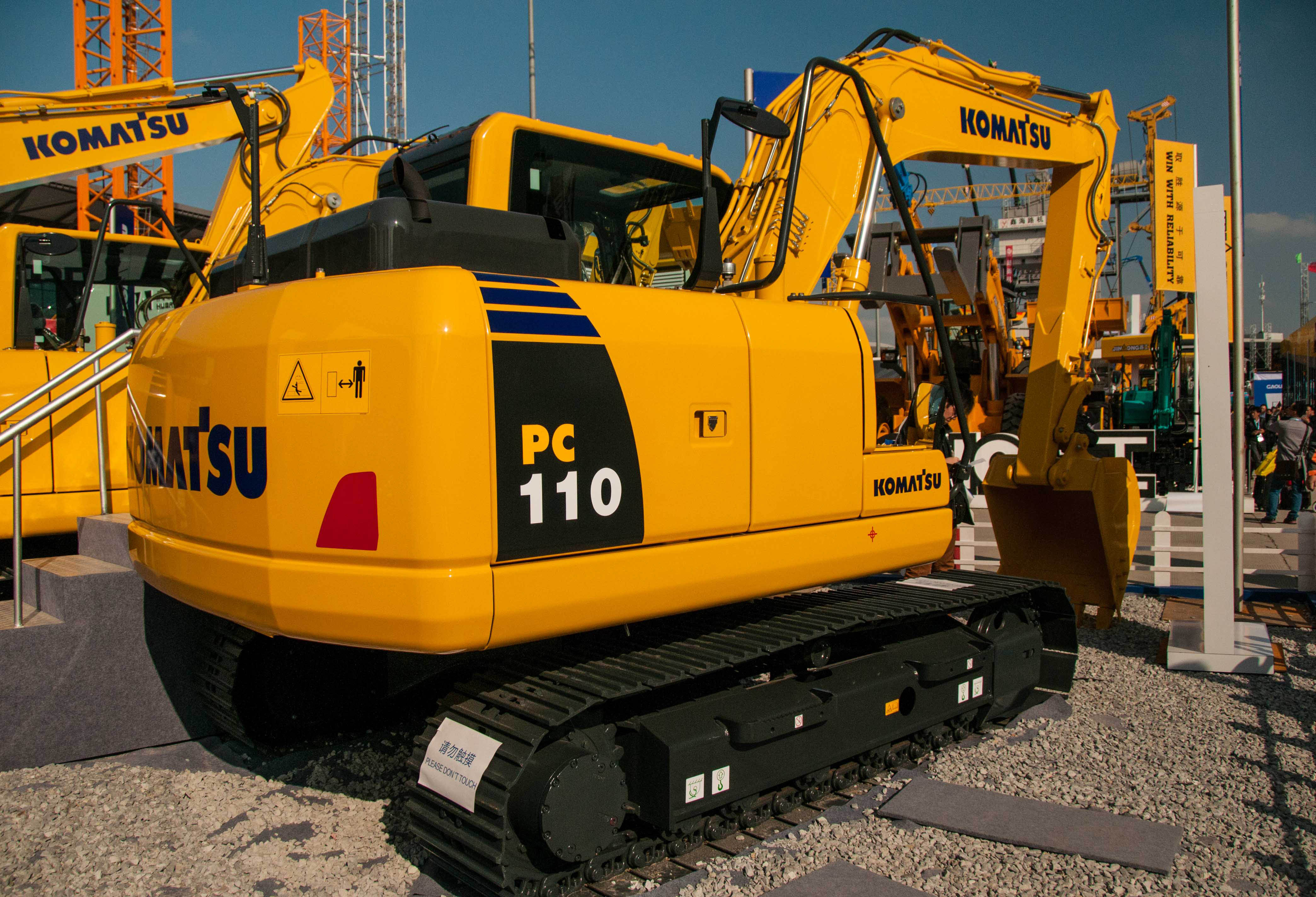 Komatsu’s new Tier 3 excavator