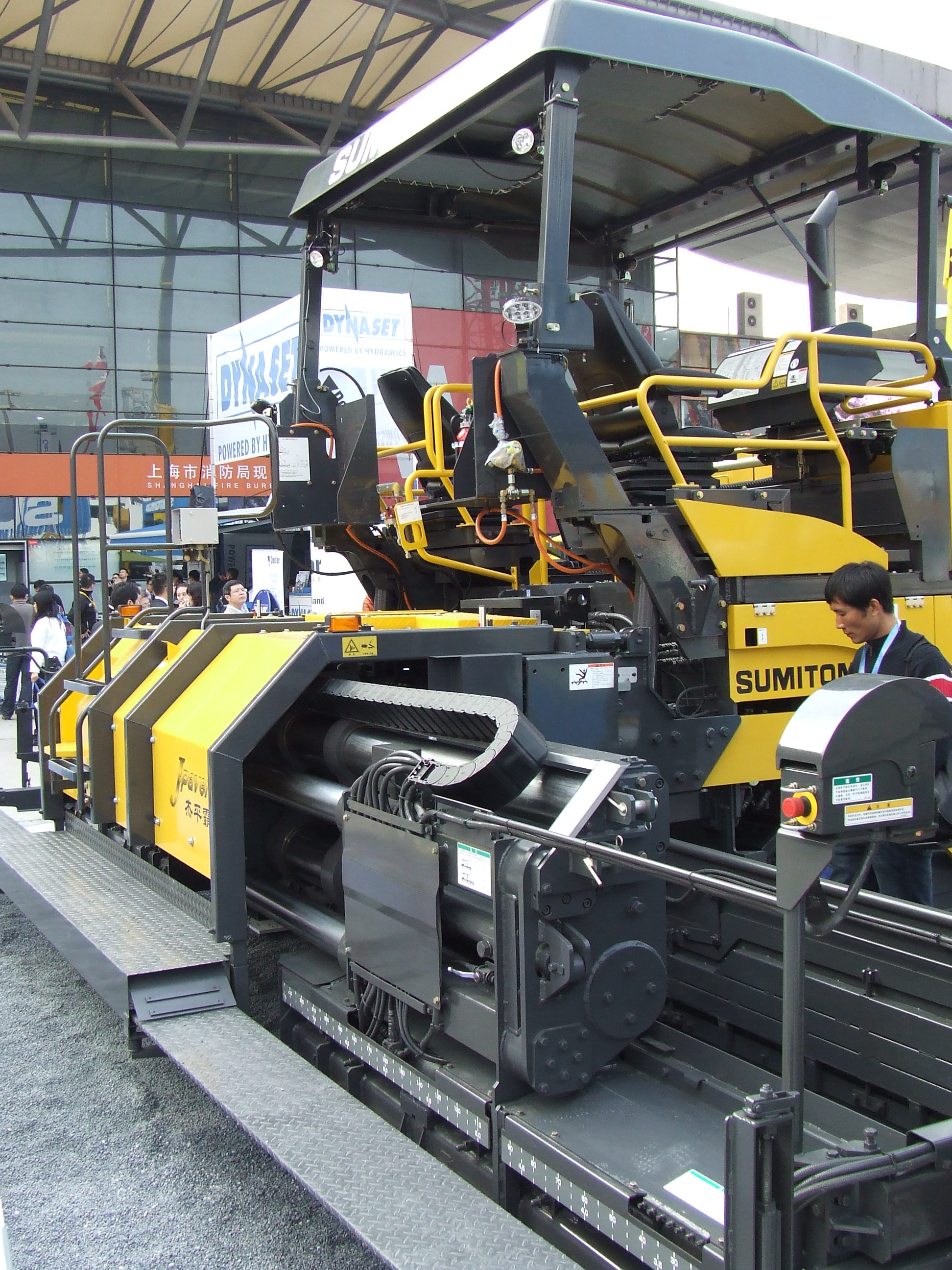 Sumitomo’s larger, more powerful paver