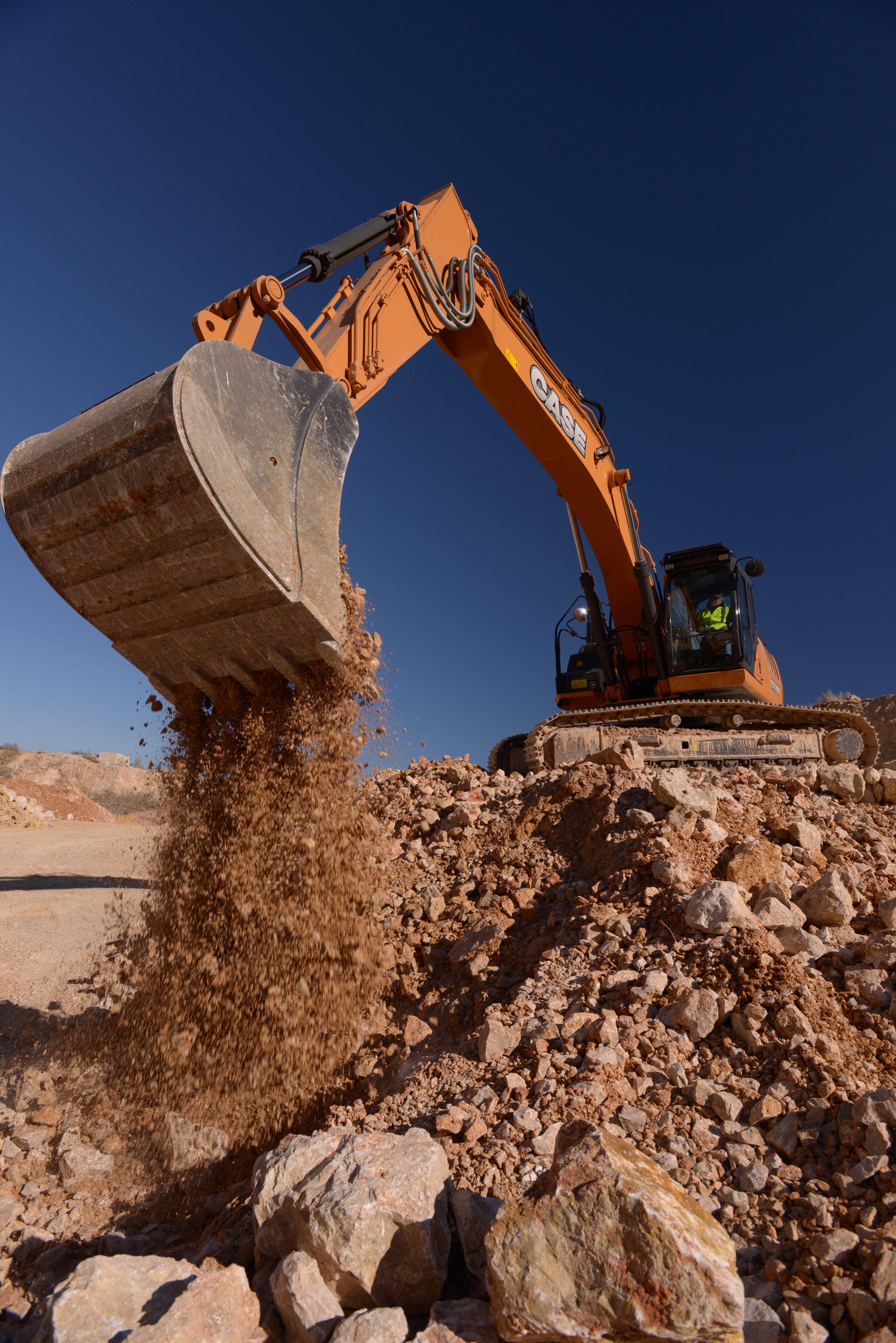 Case Construction Equipment  D Series crawler excavators