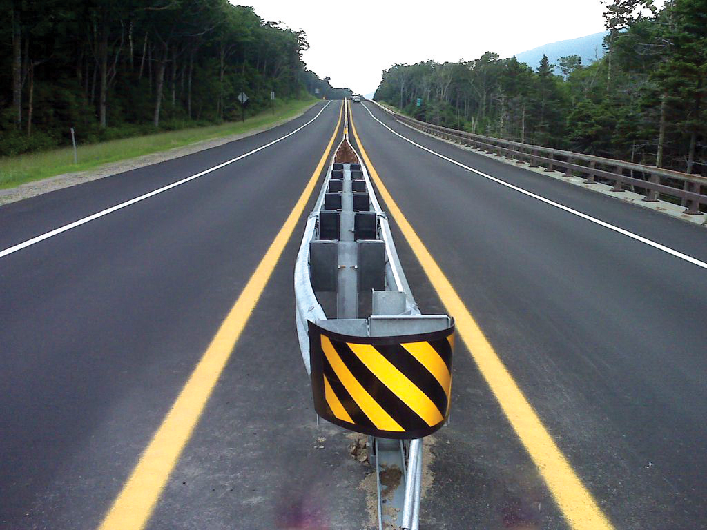 road safety barrier 