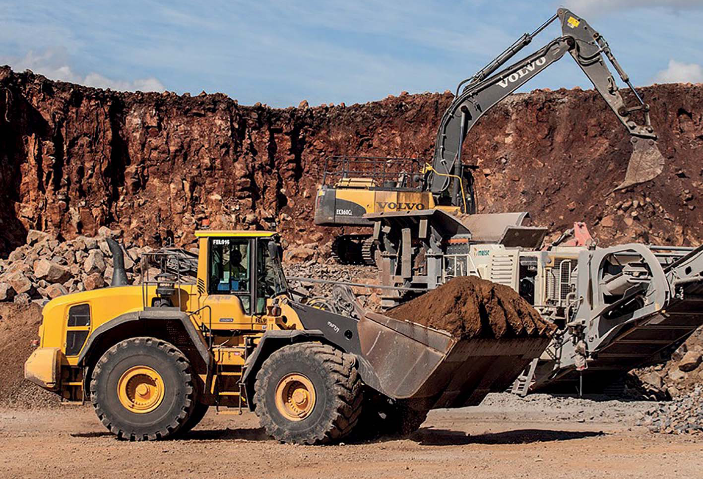 Volvo CE machines at TooWoomba airport 