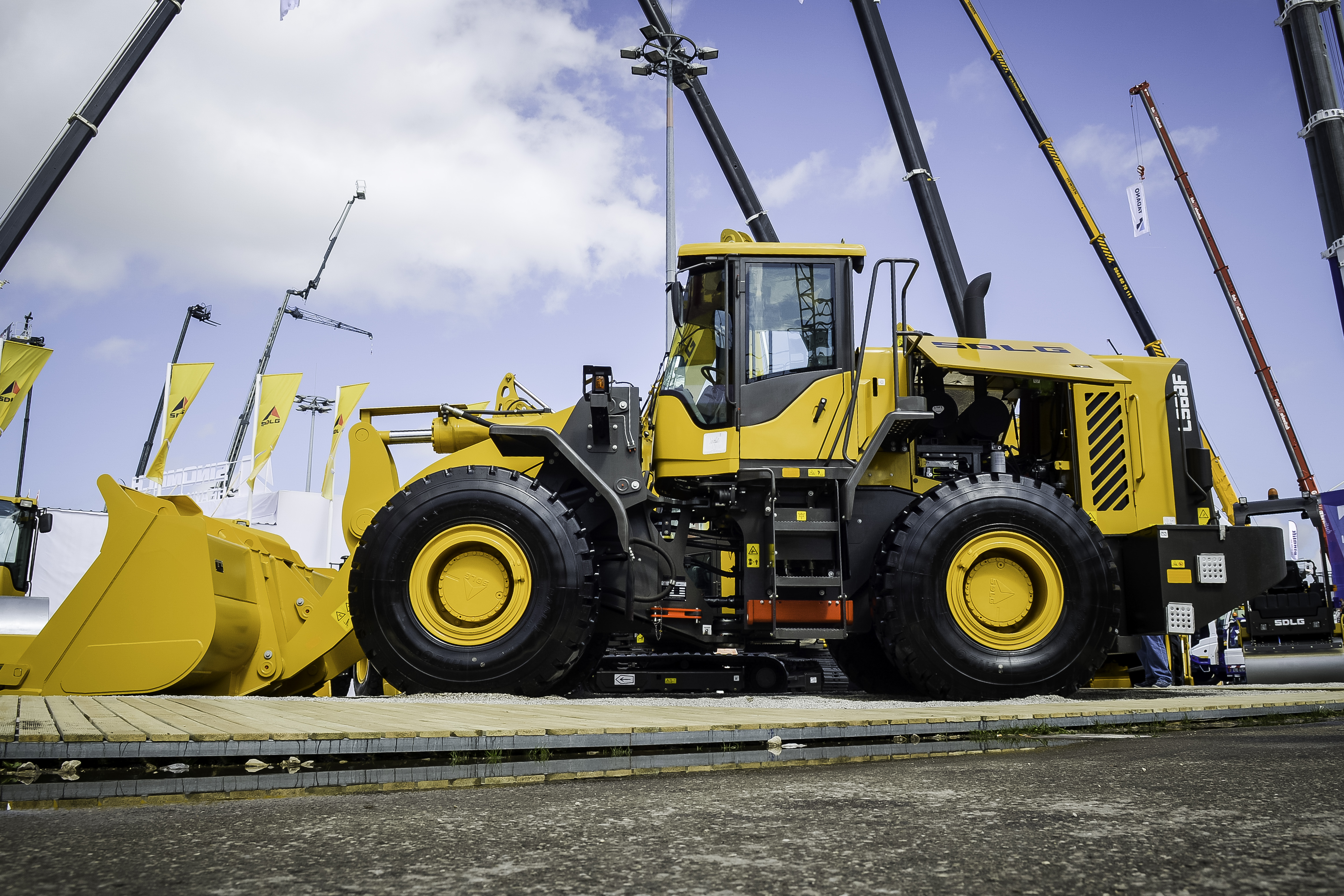 bauma 2016 Daily News SDLG’s L968F wheeled loader