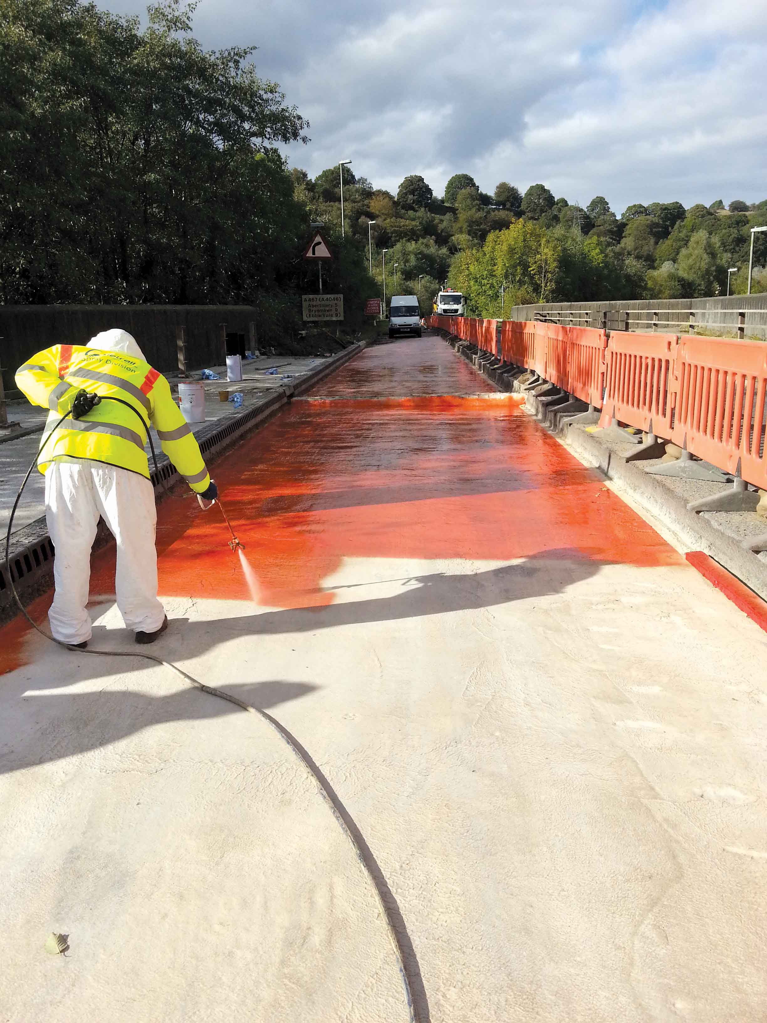 Applying Bond Coat 3 to Crumlin Bridge