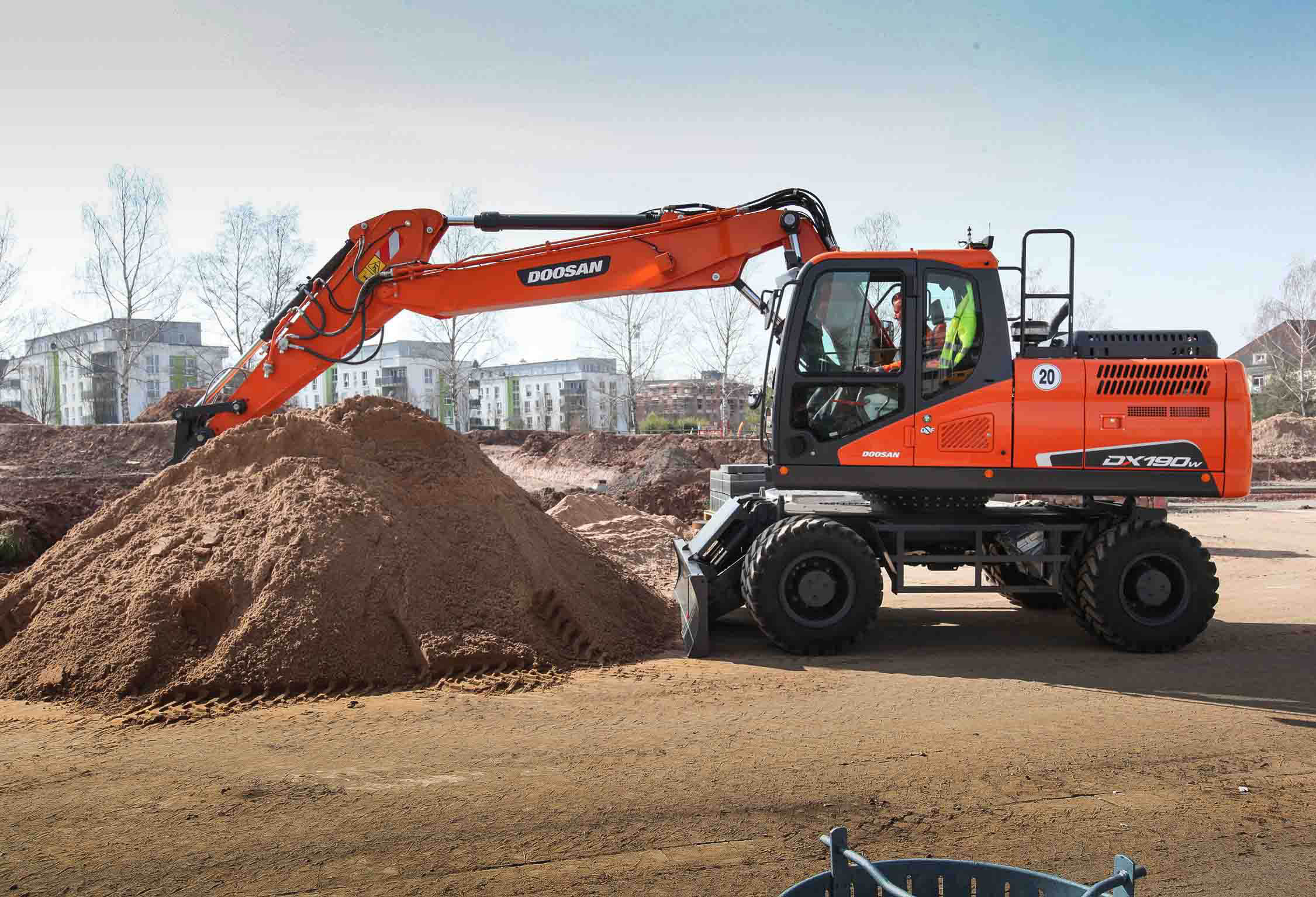 Doosan DX190W-5 Stage IV compliant wheeled excavator 