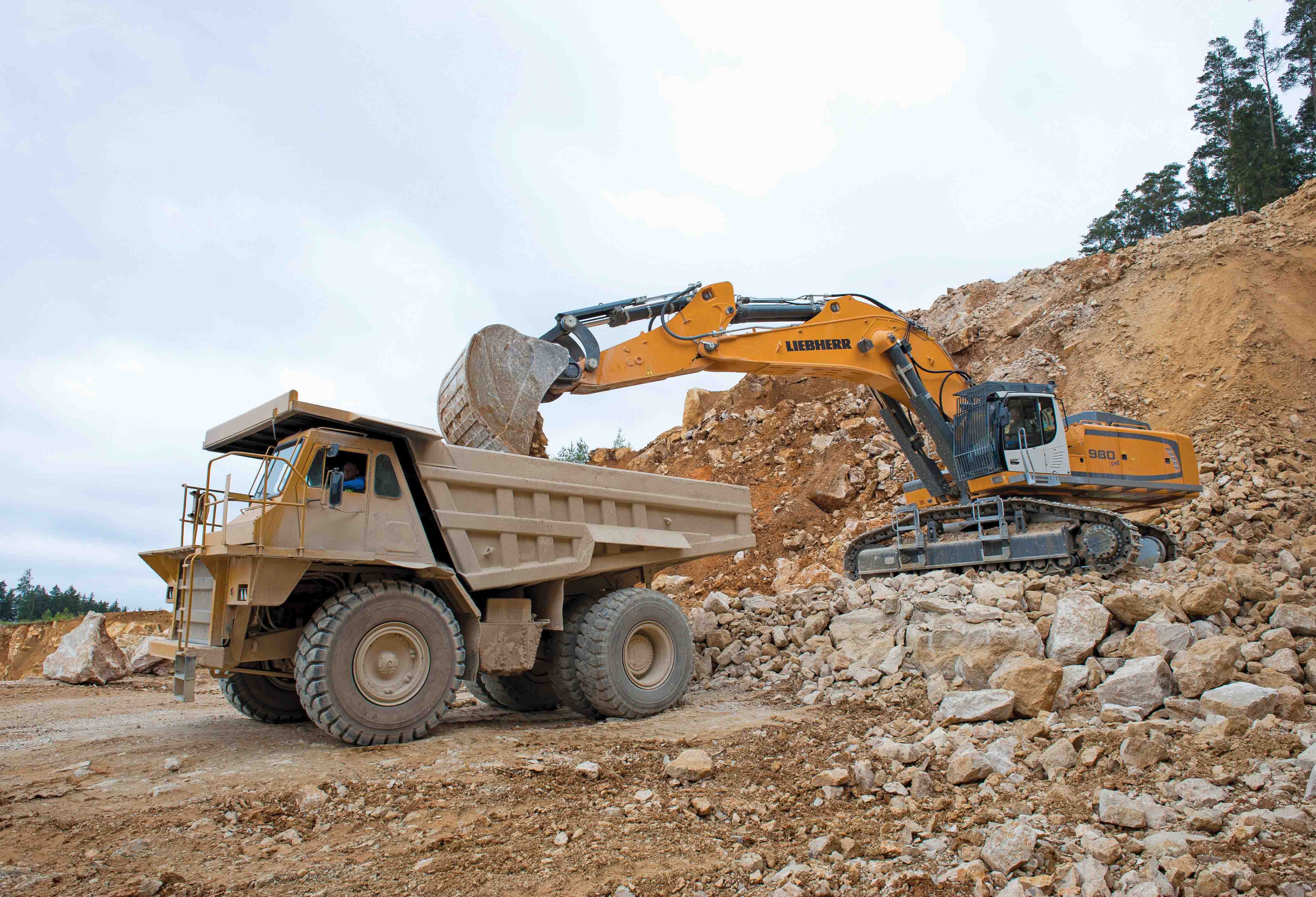 Liebherr R 980 SME crawler excavator 