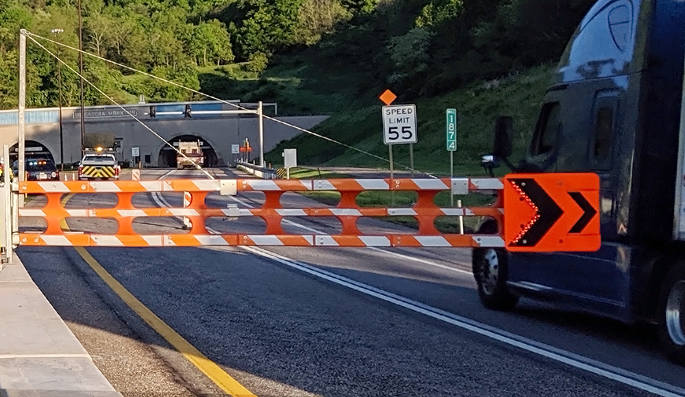 Two series of SwiftGate HSG-18CW automated gate systems facilitate the lane shifts during lane closure in the Tuscarora Mountain Tunnel