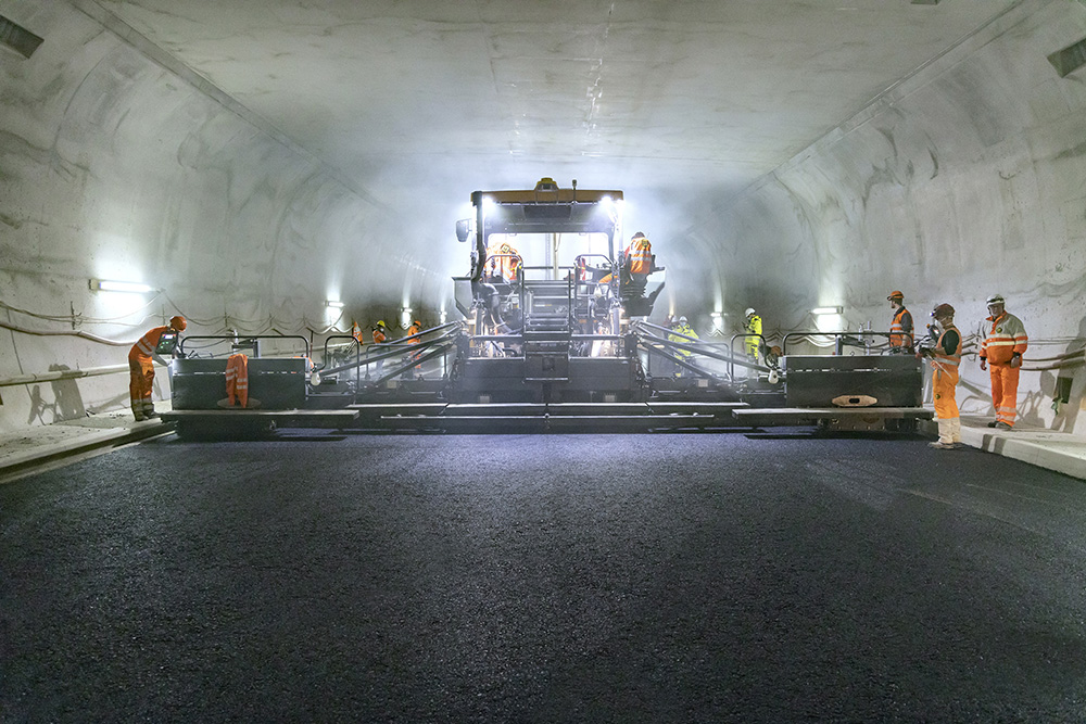 A wide screed set-up allowed the Vögele paver to deliver a quality asphalt surface with a single pass and no join