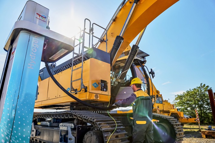 Liebherr has won an innovation award for its hydrogen-fuelled excavator