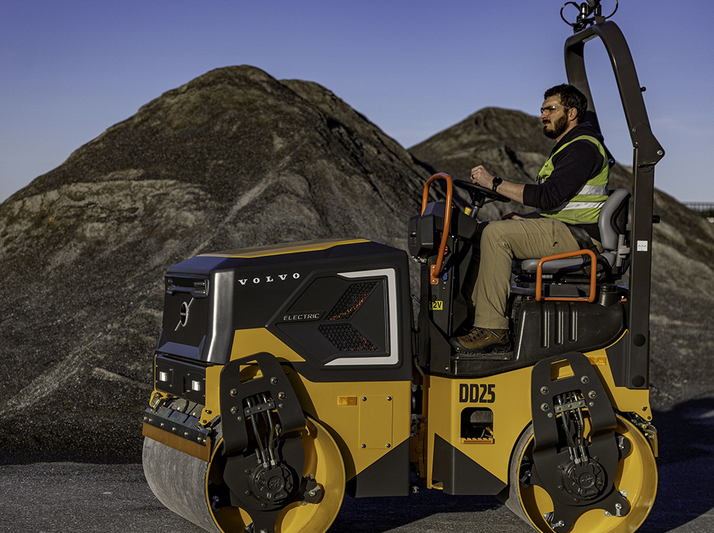 Volvo CE's 0025 Electric compactor
