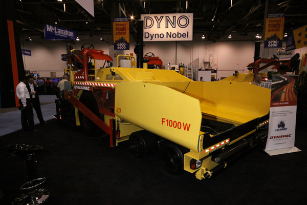 Dynapac F1000W paver