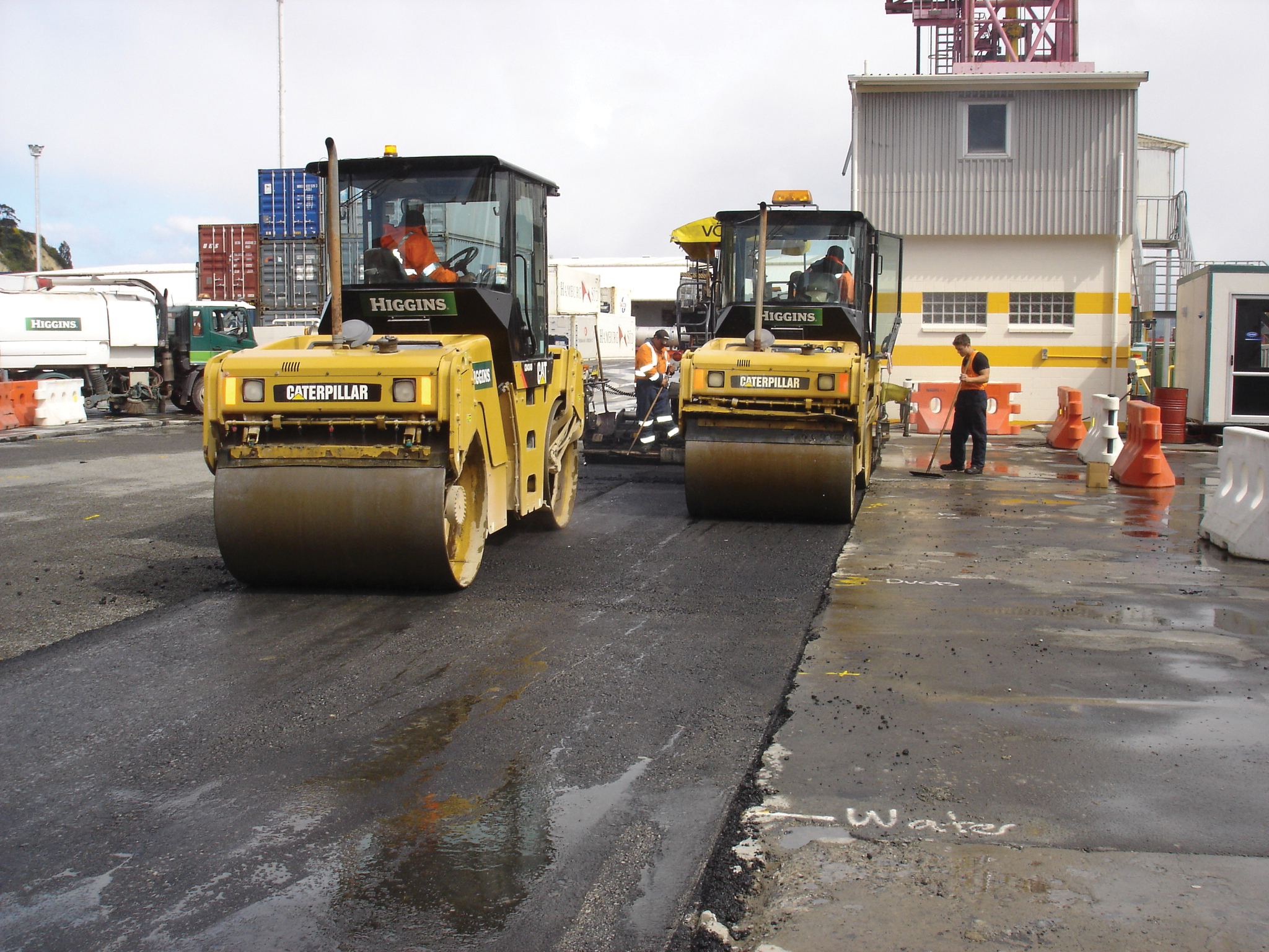 Caterpillar rollers