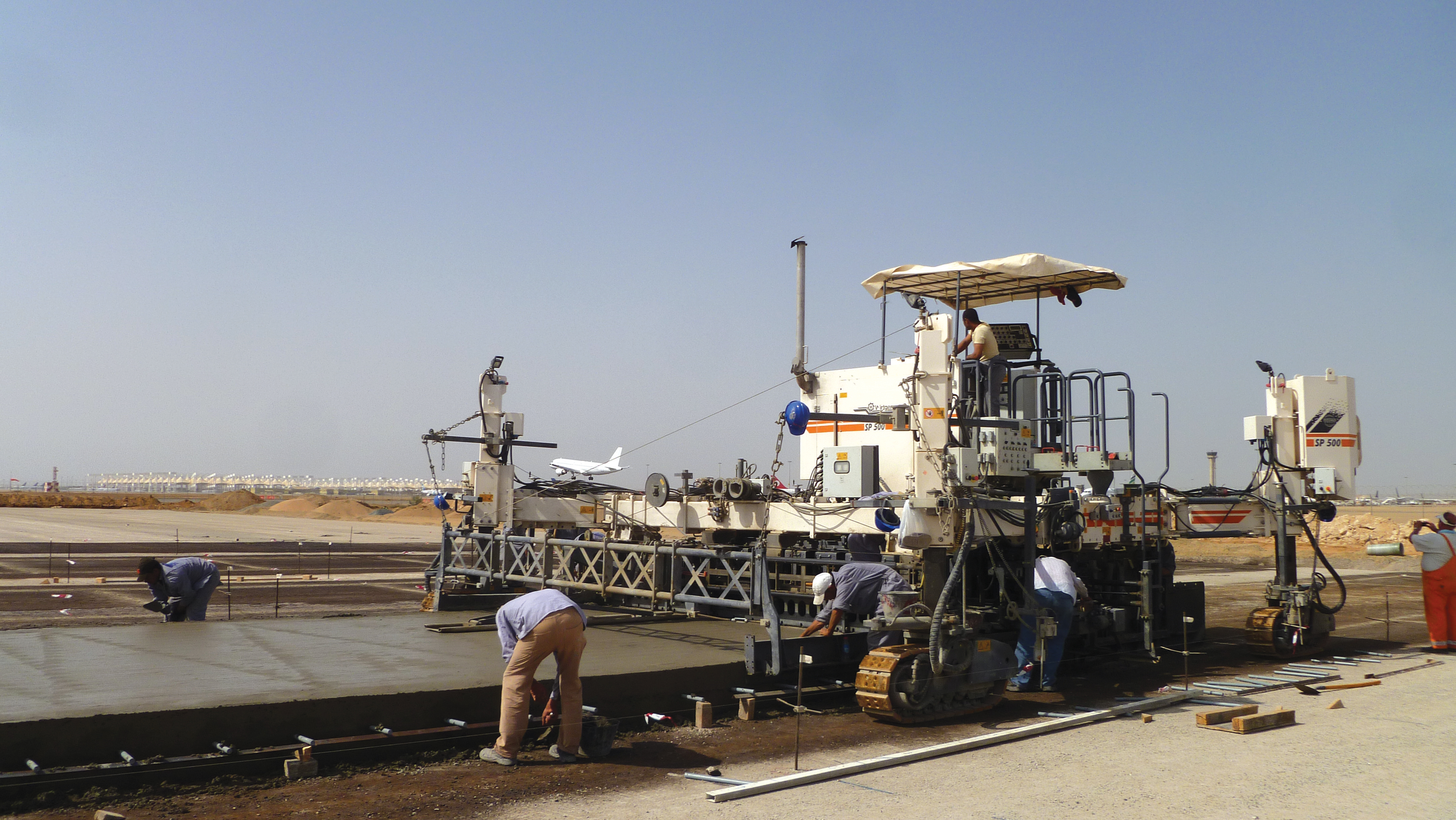 An Sp500 slipform paver from Wirtgen 