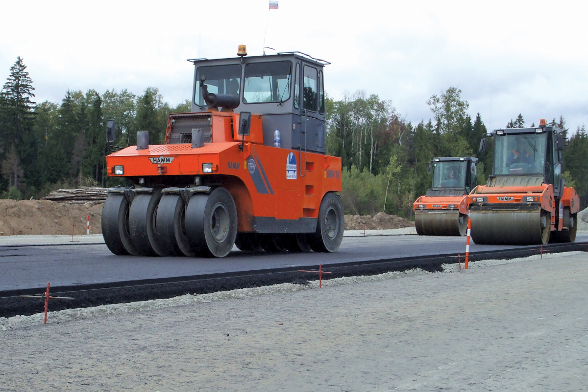 Building of Moscow - Saint Petersburg motorway