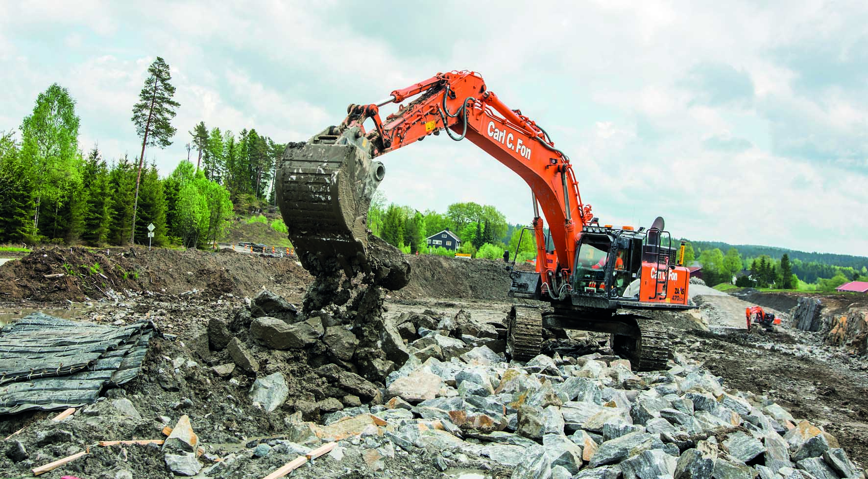 Carl C Fon using Hitachi to complete their Road Construction contract