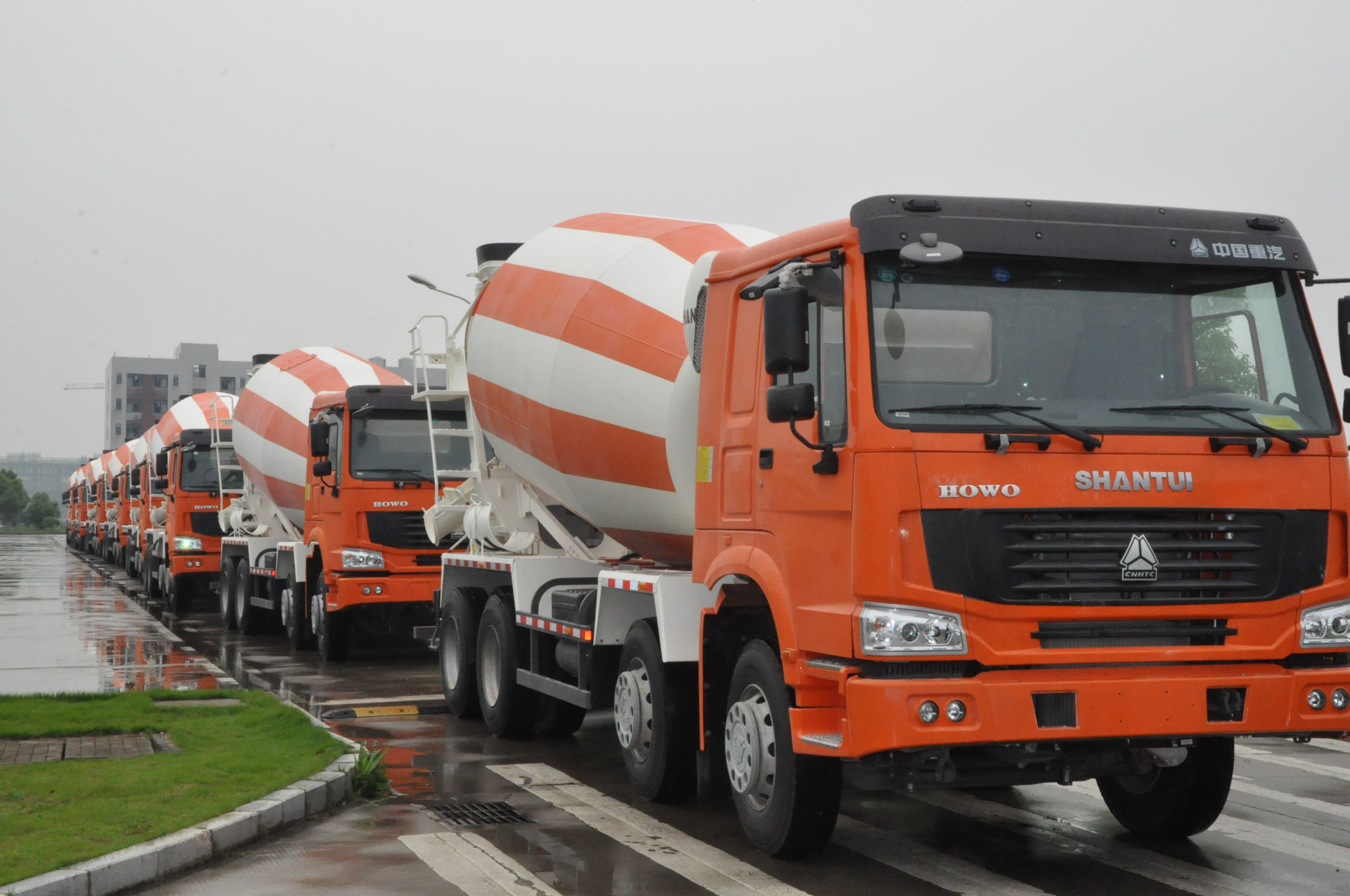 Shantui concrete mixing trucks 