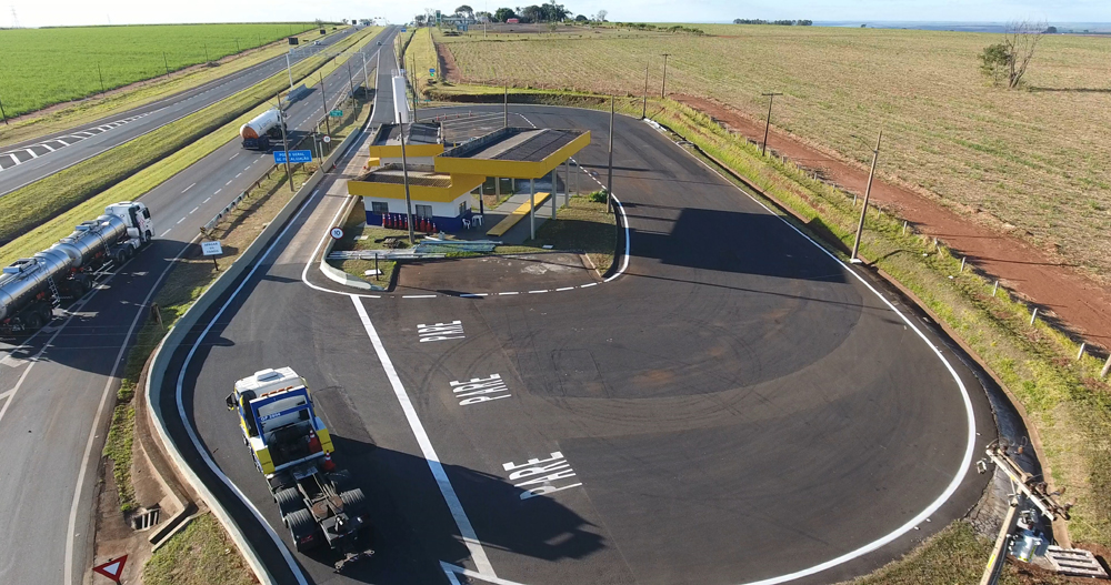 An HS-WIM site near Orlandia in the state of Sao Paulo and run by Entrevias Concessionária de Rodovias which operates the Centro-Oeste Paulista highways (image courtesy FiscalTech)