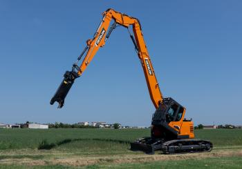 Tough demolition excavator from Develon