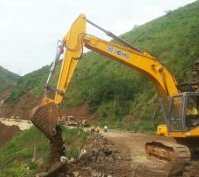 XCMG excavator Longtou mountain town Earthquake rescue