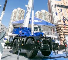 Tadano GR-1200XL crane 