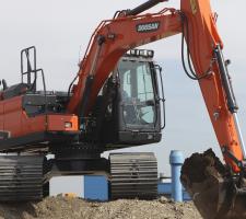 Doosan’s DX160LC-5 high trackavatar.jpg