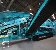 Powerscreen Warrior 2400