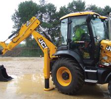 backhoe loaders 