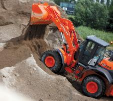 Hitachi’s ZW250-5 wheeled loader 