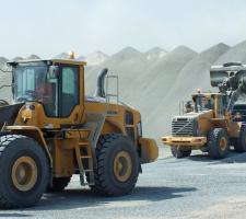 The Volvo wheeled loaders get dusty