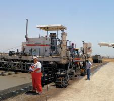 WIRTGEN SP 500 slipform paver