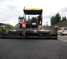 Strabag used a BOMAG BF800C paver