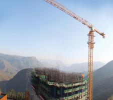 Potain at Duge Beipanjiang Bridge in China 