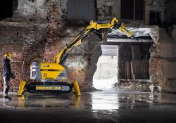 Demolition Brokk 400 model