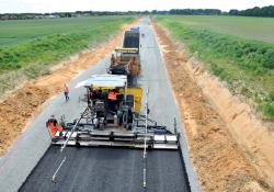 Dynapac SD2500CS tracked paver