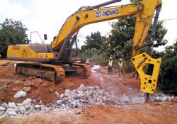 XCMG excavators on Benin’s A-B Highway