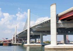 Pearl Harbor Memorial Bridge 