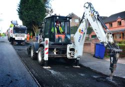 JCB’s 3CX compact backhoe loader