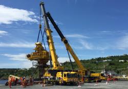 Manitowoc’s Grove cranes GMK5150L and GMK5250L