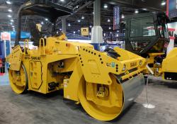 Sakai asphalt compactor