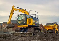 JCB reduced tailswing