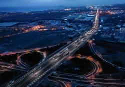 The GC-1 connects the Canary Island’s capital Las Palmas de Gran Canaria and its international airport to the tourist destinations (image courtesy Signify) 