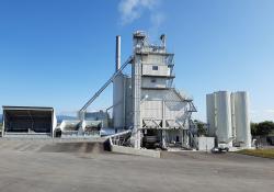 A sophisticated, low emissions Ammann asphalt plant is supplying mix for a project in Slovakia