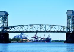 Options are being considered for the replacement of the Cape Fear Memorial Bridge in North Carolina – image courtesy of © Rzyotova| Dreamstime.com