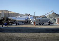 VSS Macropaver asphalt rubber mobile blending unit