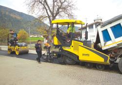 BF300 paver