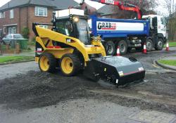 CAT 268B loader