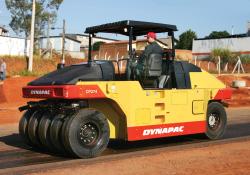 Dynapac rubber tyred asphalt finisher