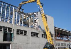 High reach demolition machines