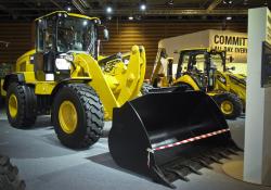 Cat 938K wheeled loader, live at INTERMAT 2012