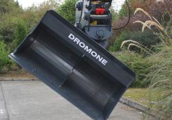 Dromone tilt bucket